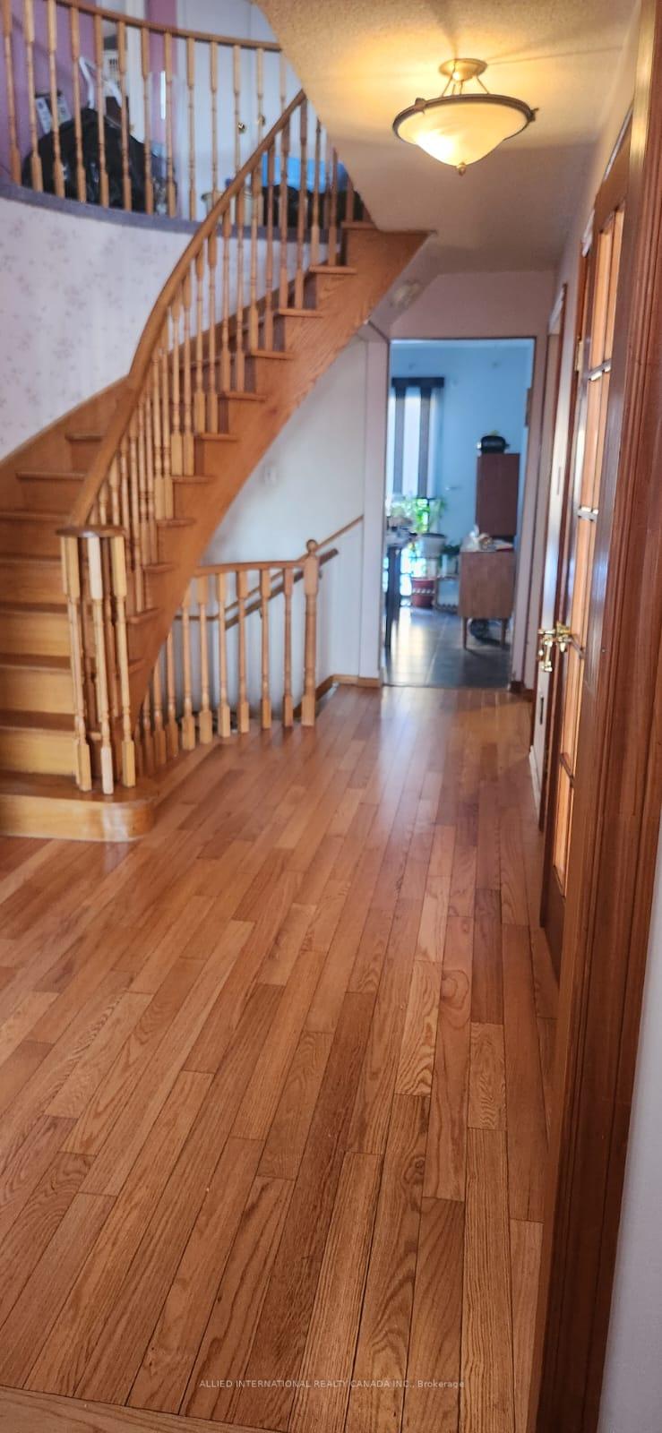 Photo 8 of 1 Berwick Avenue, Brampton, Heart Lake West — HOMEH