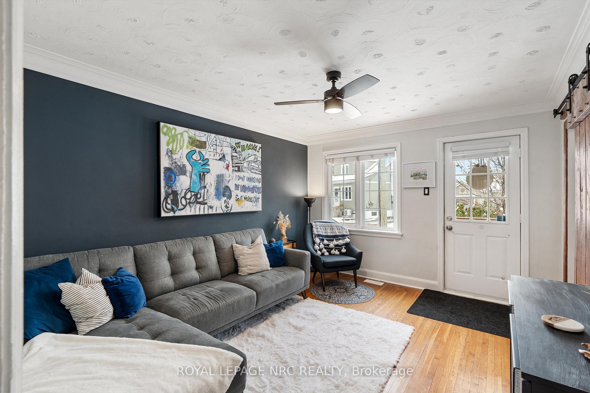 Photo 3 of 31 Garnet Street, St. Catharines, Facer — HOMEH
