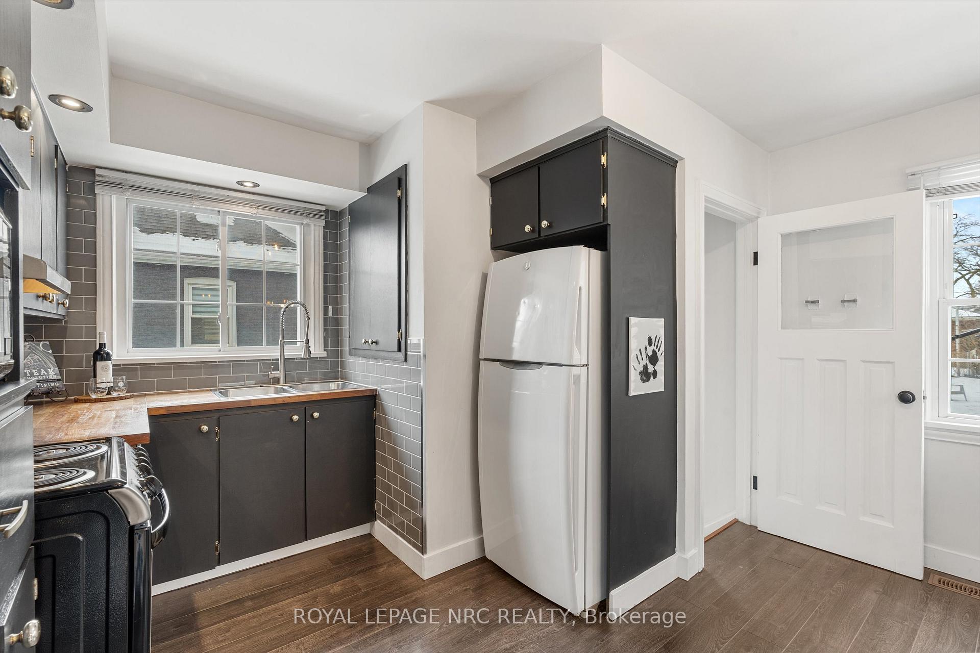 Photo 6 of 31 Garnet Street, St. Catharines, Facer — HOMEH