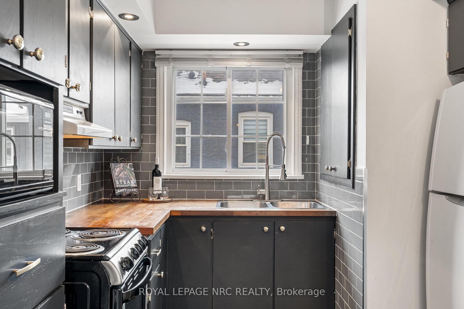Photo 7 of 31 Garnet Street, St. Catharines, Facer — HOMEH