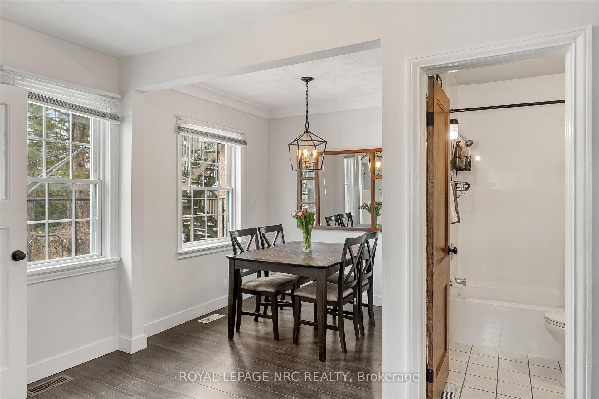 Photo 10 of 31 Garnet Street, St. Catharines, Facer — HOMEH