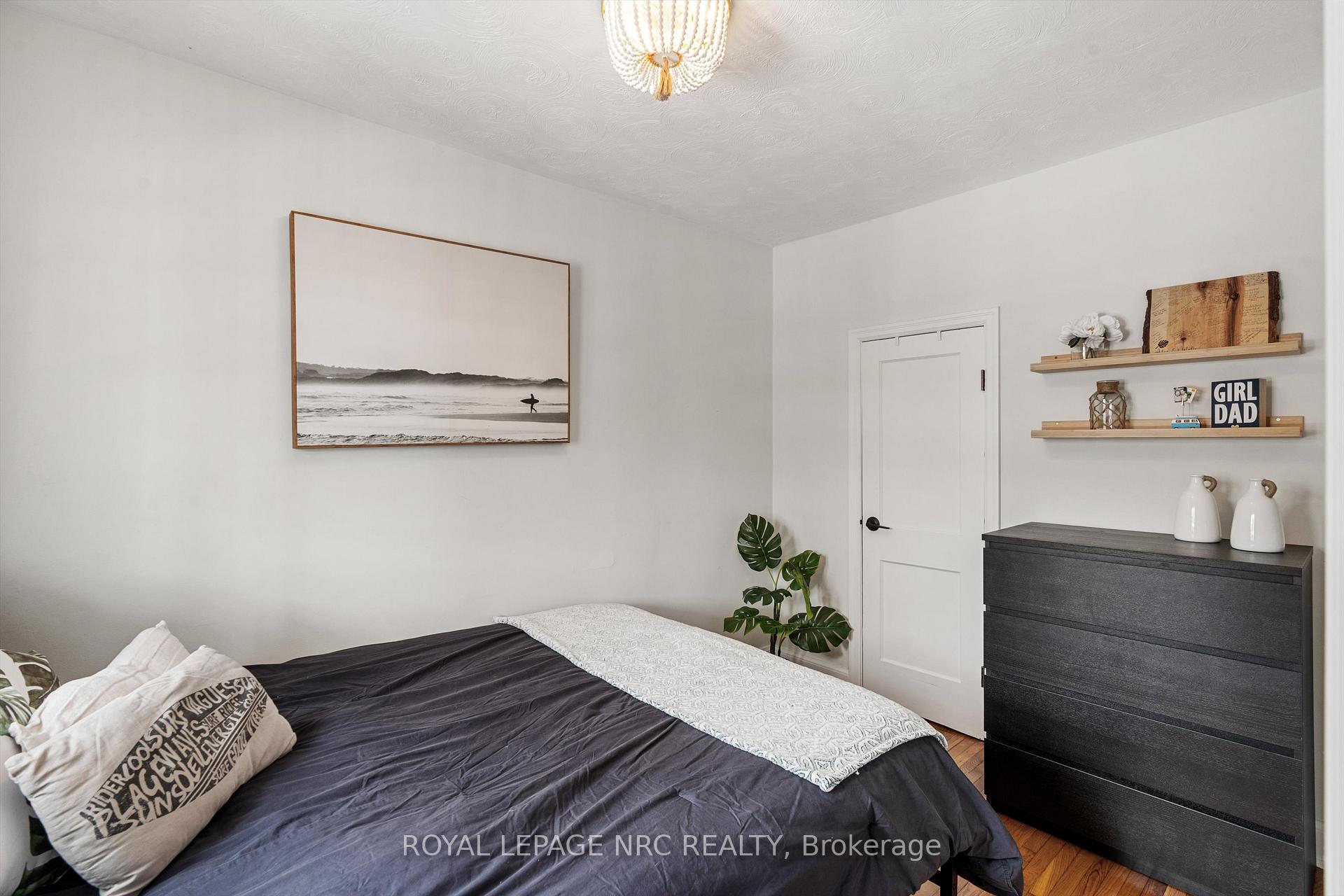 Photo 15 of 31 Garnet Street, St. Catharines, Facer — HOMEH