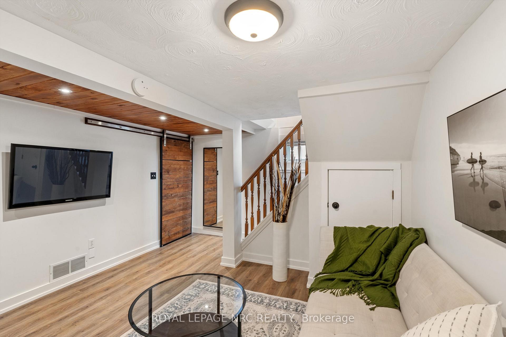 Photo 19 of 31 Garnet Street, St. Catharines, Facer — HOMEH