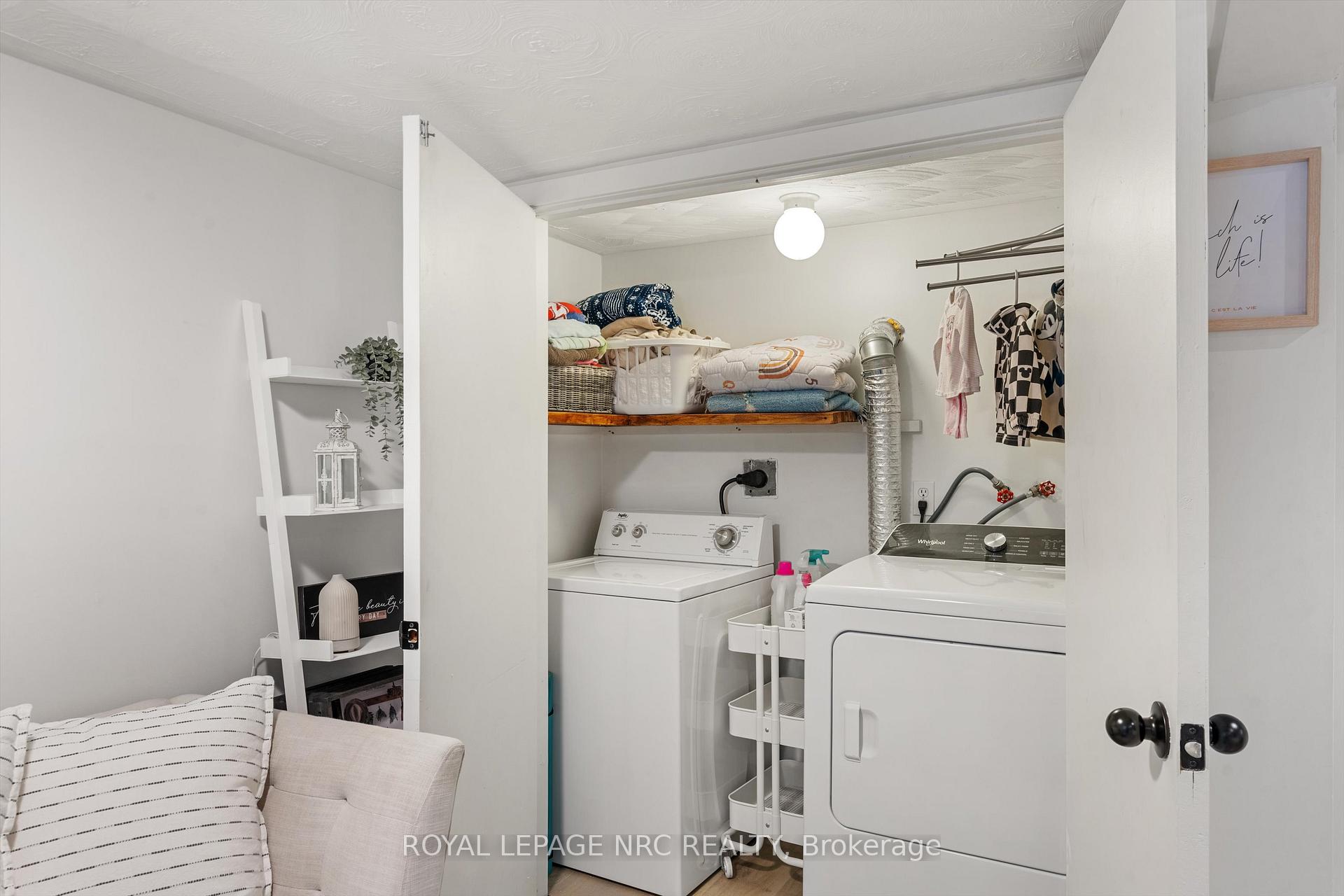 Photo 20 of 31 Garnet Street, St. Catharines, Facer — HOMEH