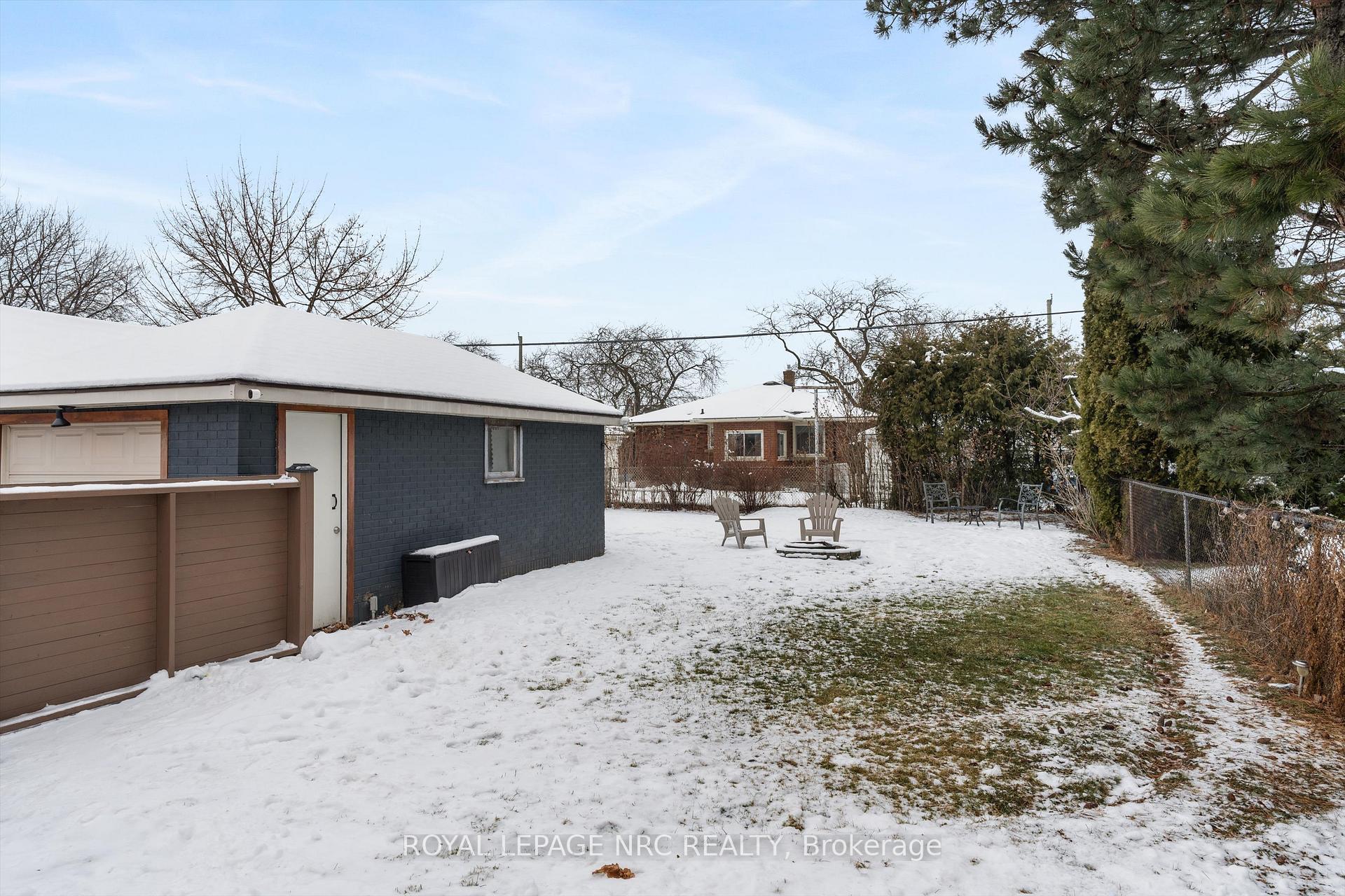 Photo 26 of 31 Garnet Street, St. Catharines, Facer — HOMEH