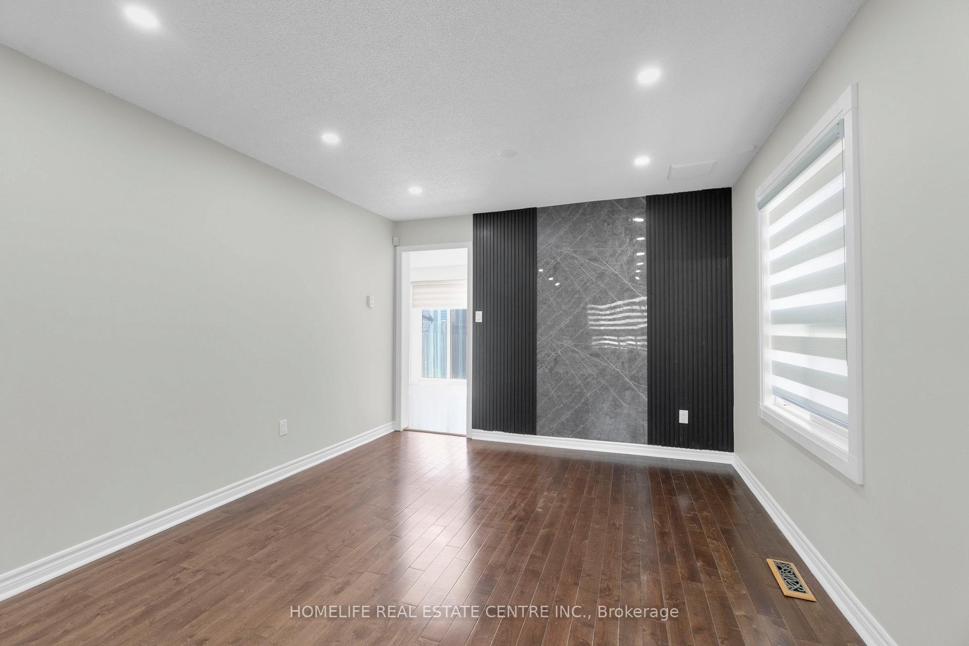 Photo 13 of 28 Donna Drive, Brampton, Heart Lake West — HOMEH