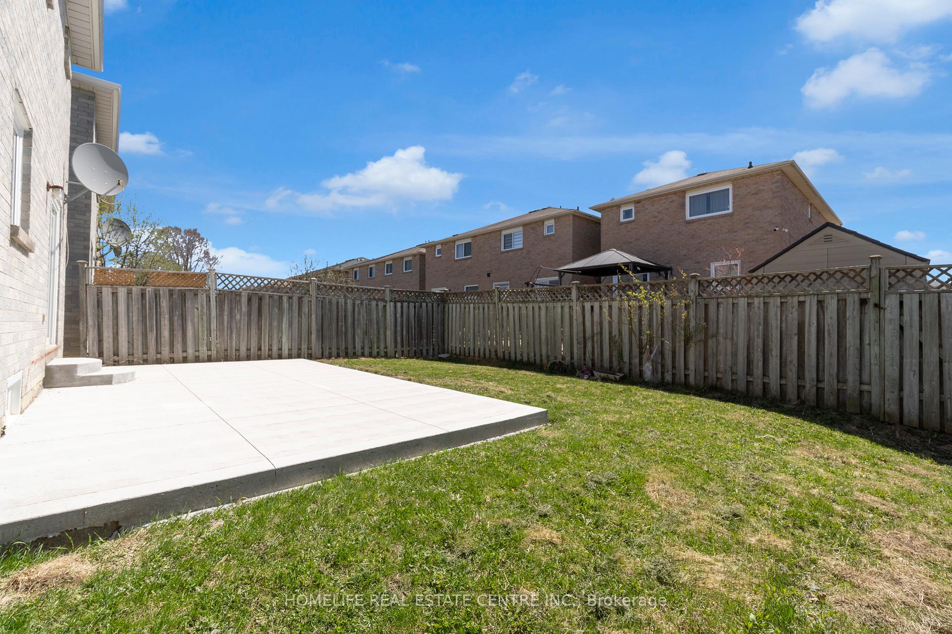 Photo 43 of 28 Donna Drive, Brampton, Heart Lake West — HOMEH