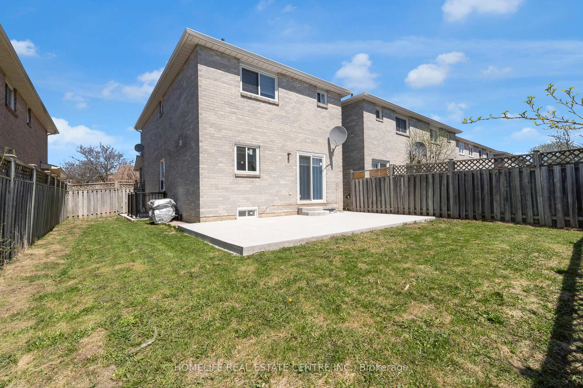 Photo 44 of 28 Donna Drive, Brampton, Heart Lake West — HOMEH