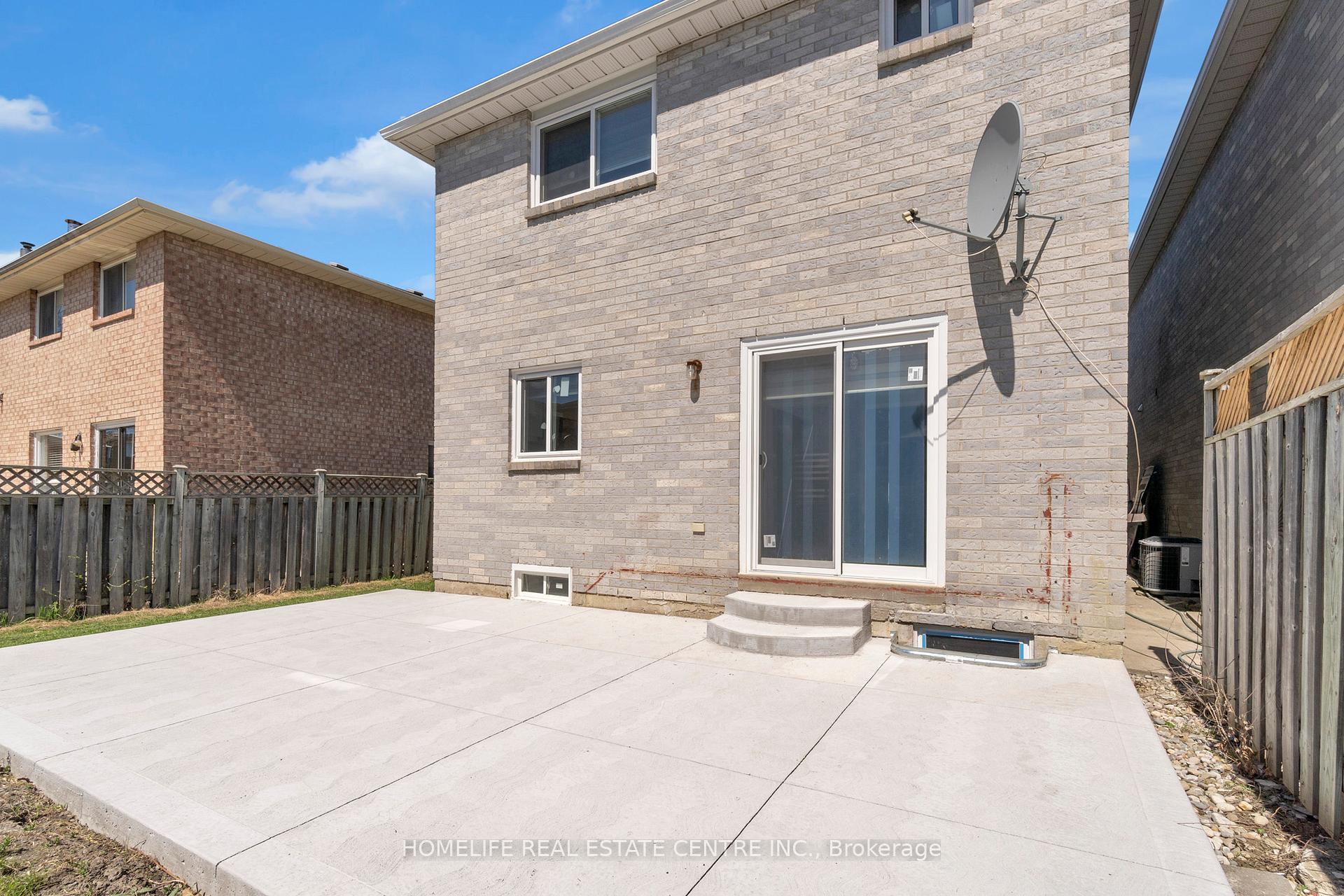 Photo 46 of 28 Donna Drive, Brampton, Heart Lake West — HOMEH