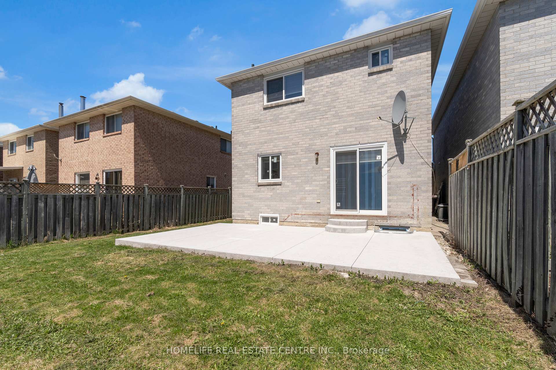 Photo 47 of 28 Donna Drive, Brampton, Heart Lake West — HOMEH