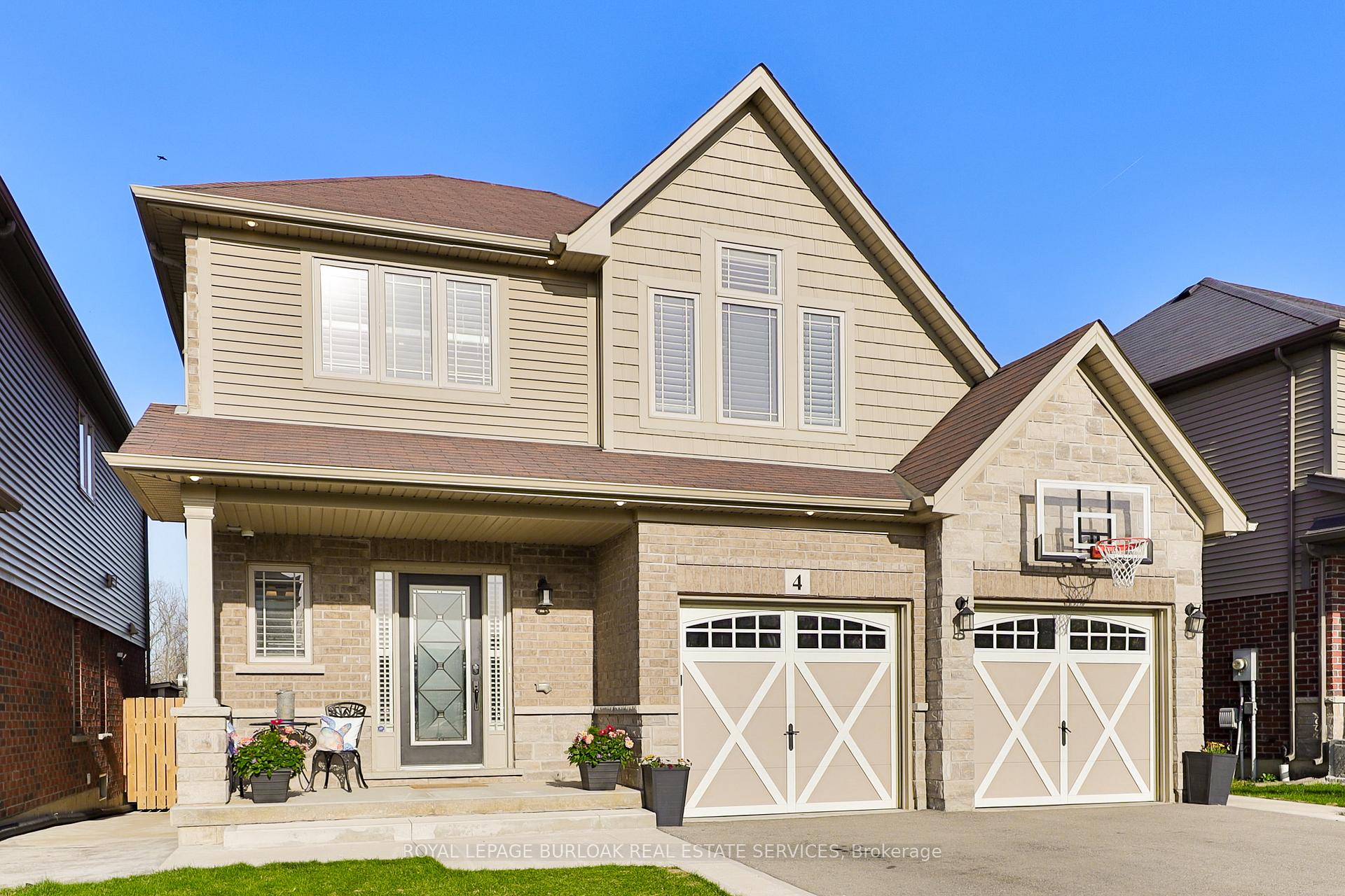 Photo 1 of 4 Thornbury Court, Hamilton, Stoney Creek Mountain — HOMEH