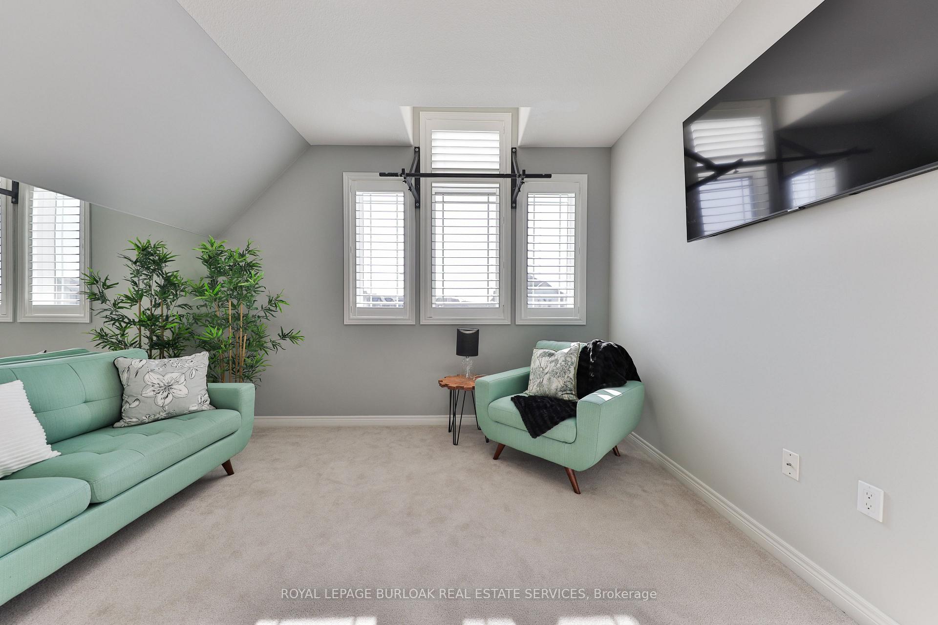 Photo 15 of 4 Thornbury Court, Hamilton, Stoney Creek Mountain — HOMEH