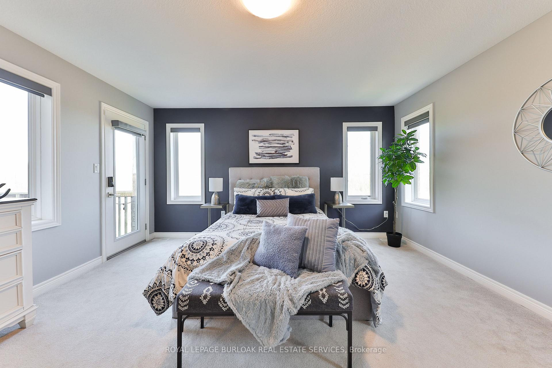 Photo 17 of 4 Thornbury Court, Hamilton, Stoney Creek Mountain — HOMEH