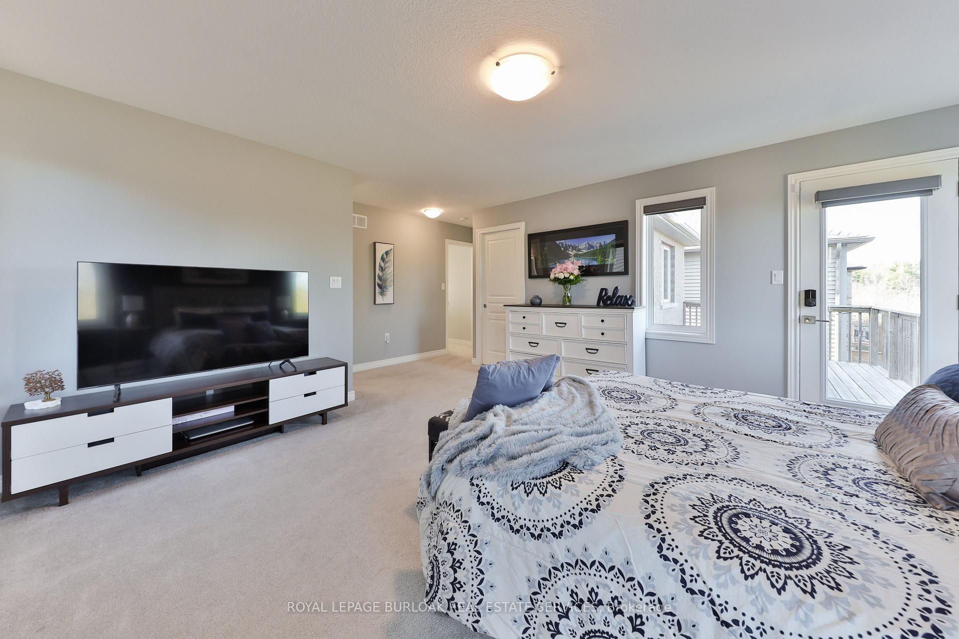 Photo 18 of 4 Thornbury Court, Hamilton, Stoney Creek Mountain — HOMEH