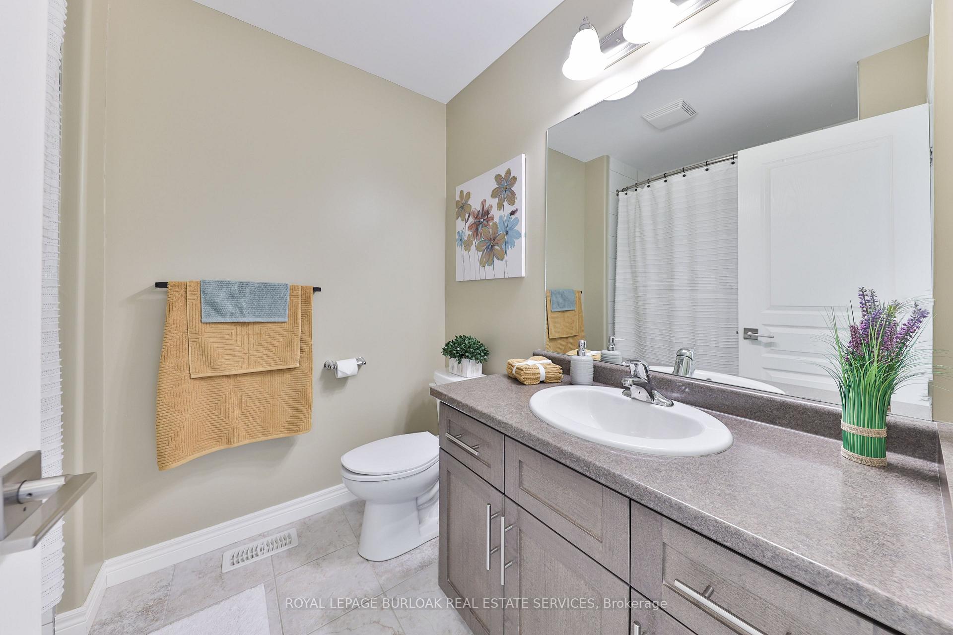 Photo 21 of 4 Thornbury Court, Hamilton, Stoney Creek Mountain — HOMEH