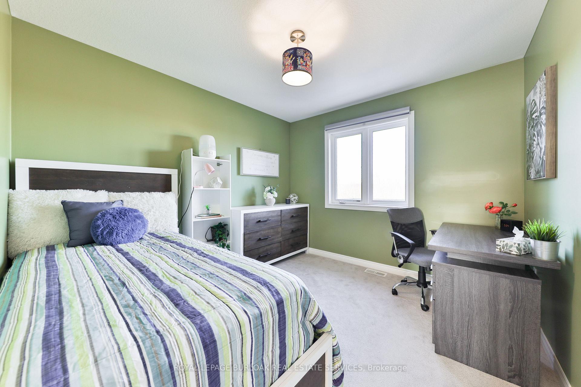 Photo 22 of 4 Thornbury Court, Hamilton, Stoney Creek Mountain — HOMEH