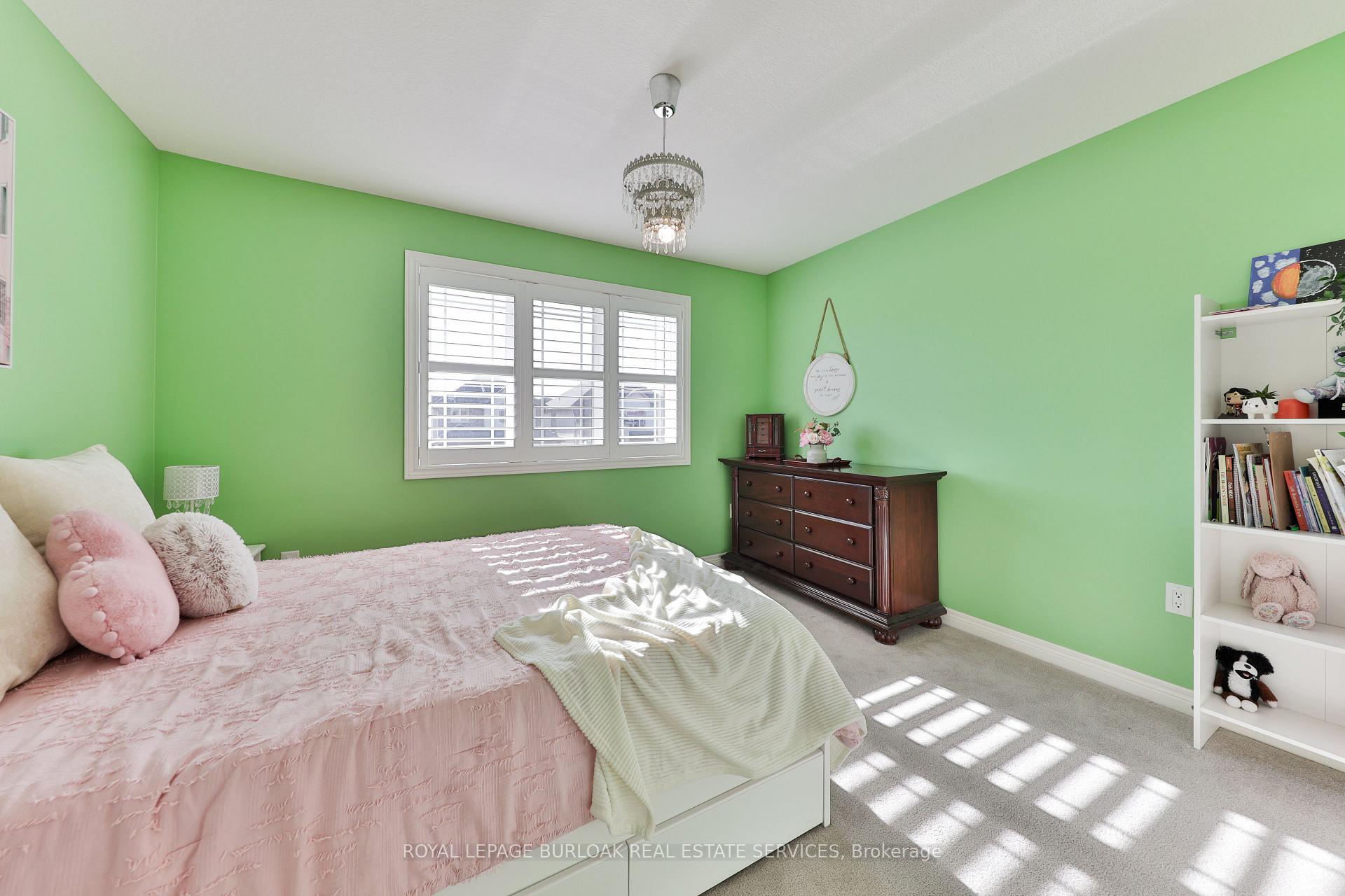 Photo 23 of 4 Thornbury Court, Hamilton, Stoney Creek Mountain — HOMEH
