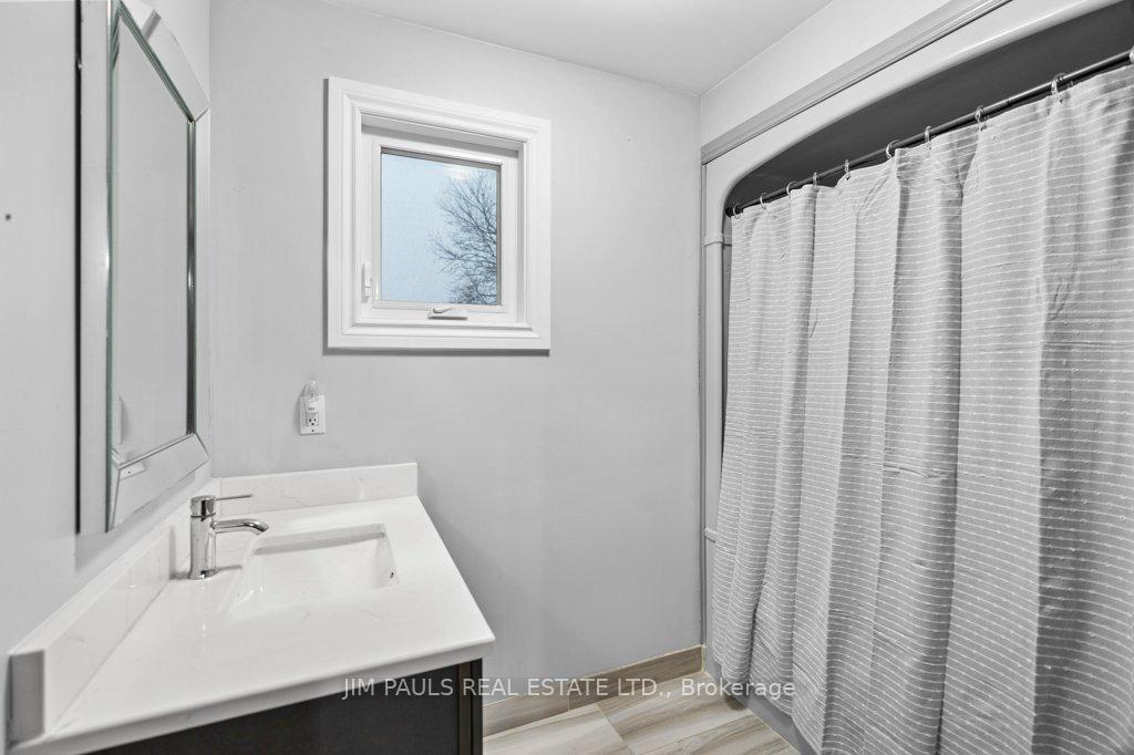 Photo 3 of 116 Aubrey Avenue, Hamilton, Stoney Creek Mountain — HOMEH