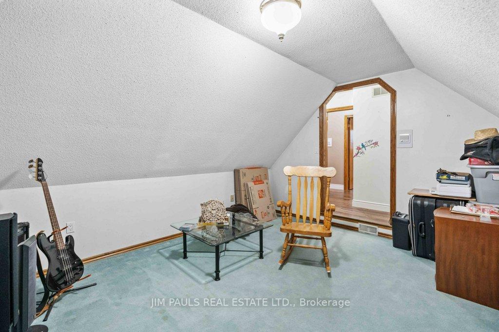 Photo 5 of 116 Aubrey Avenue, Hamilton, Stoney Creek Mountain — HOMEH