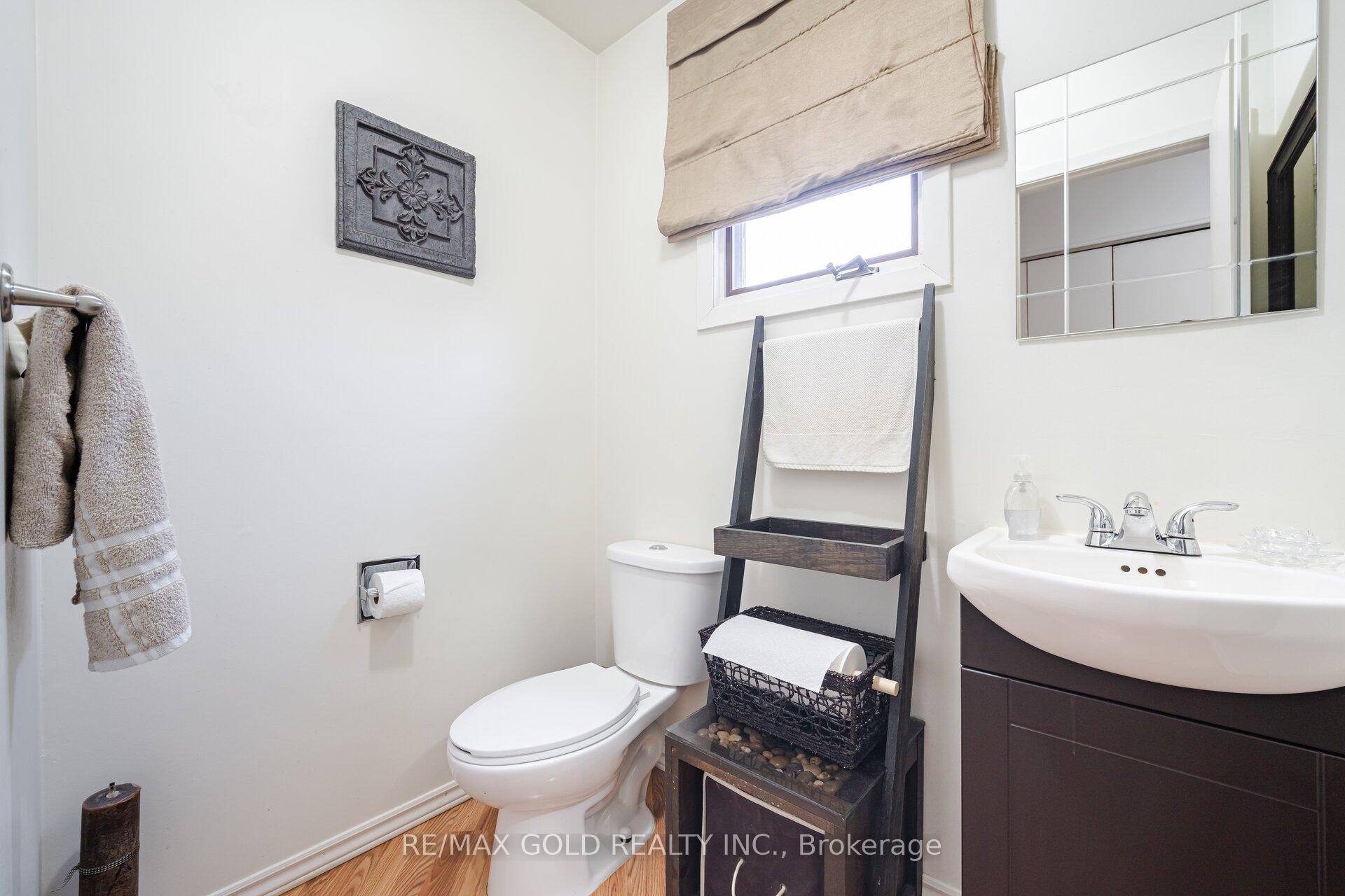 Photo 18 of 117 Beech Street, Brampton, Brampton North — HOMEH