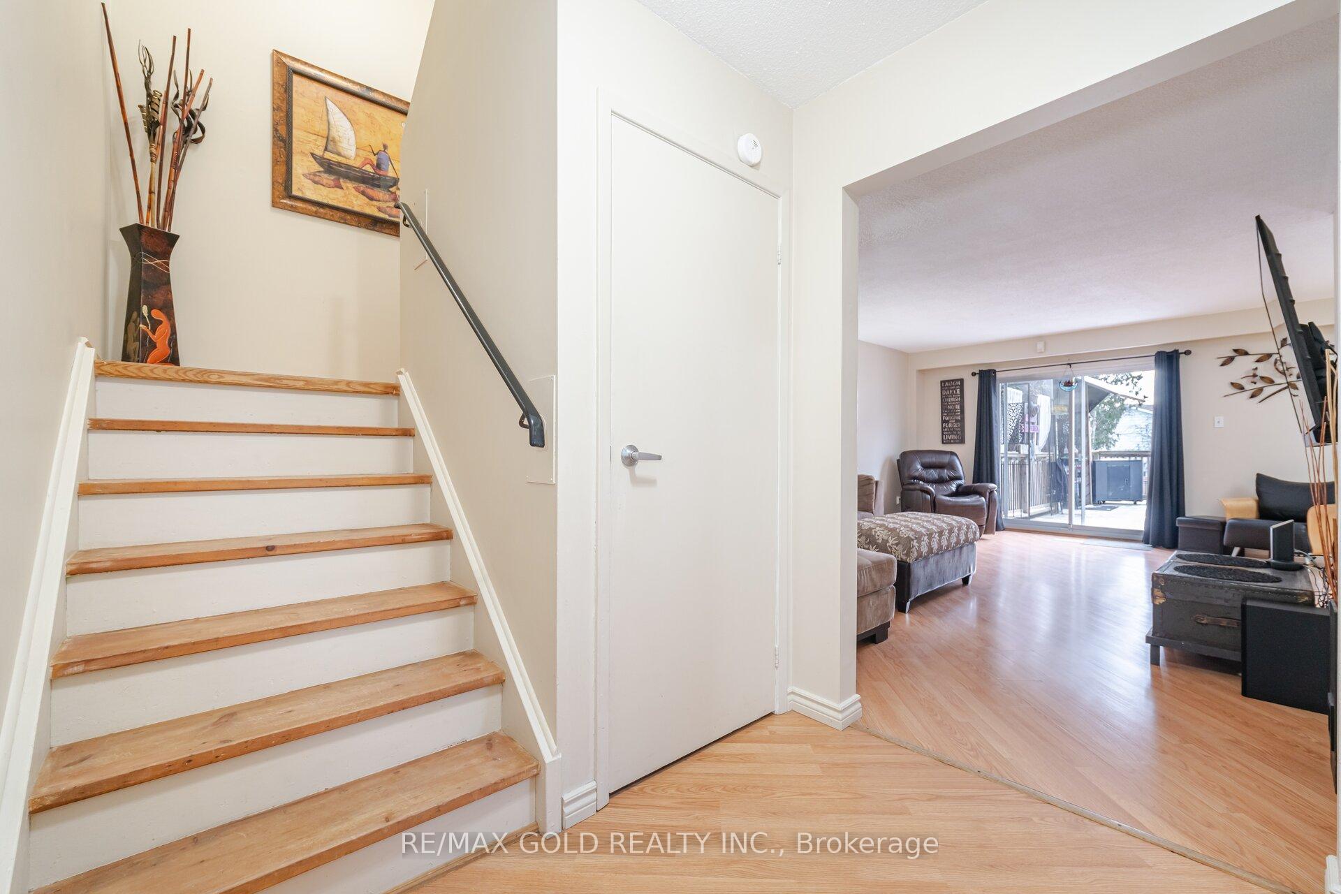 Photo 67 of 117 Beech Street, Brampton, Brampton North — HOMEH