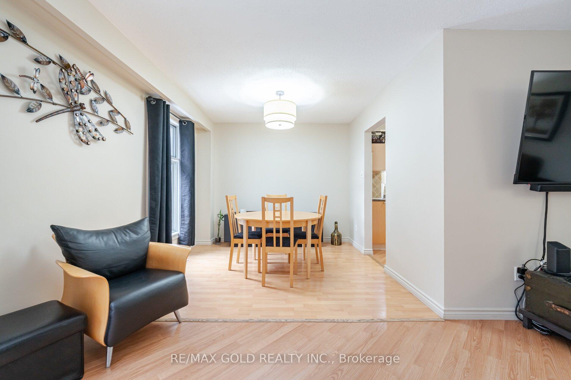 Photo 30 of 117 Beech Street, Brampton, Brampton North — HOMEH