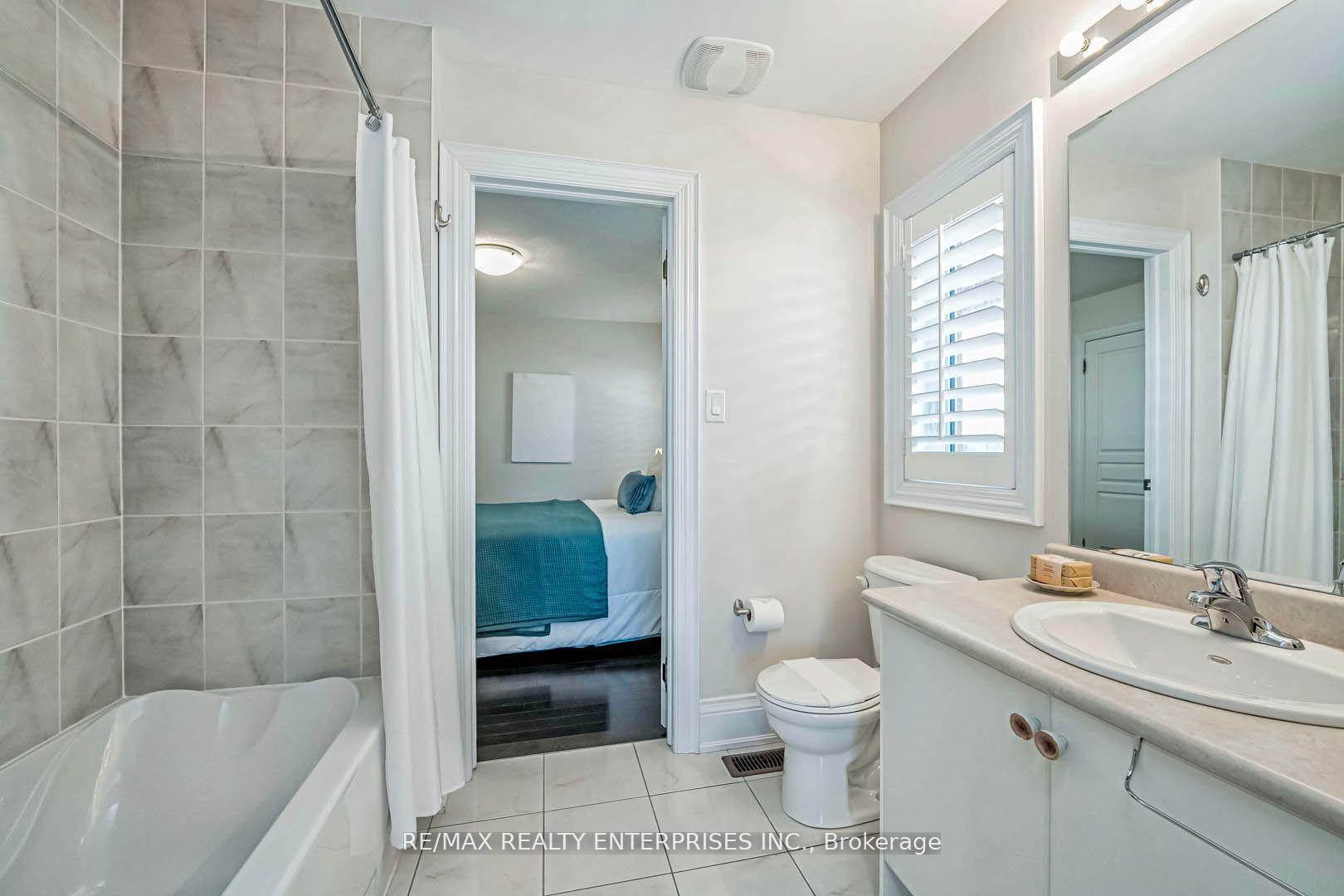 Photo 60 of 39 Lampman Crescent, Brampton, Credit Valley — HOMEH
