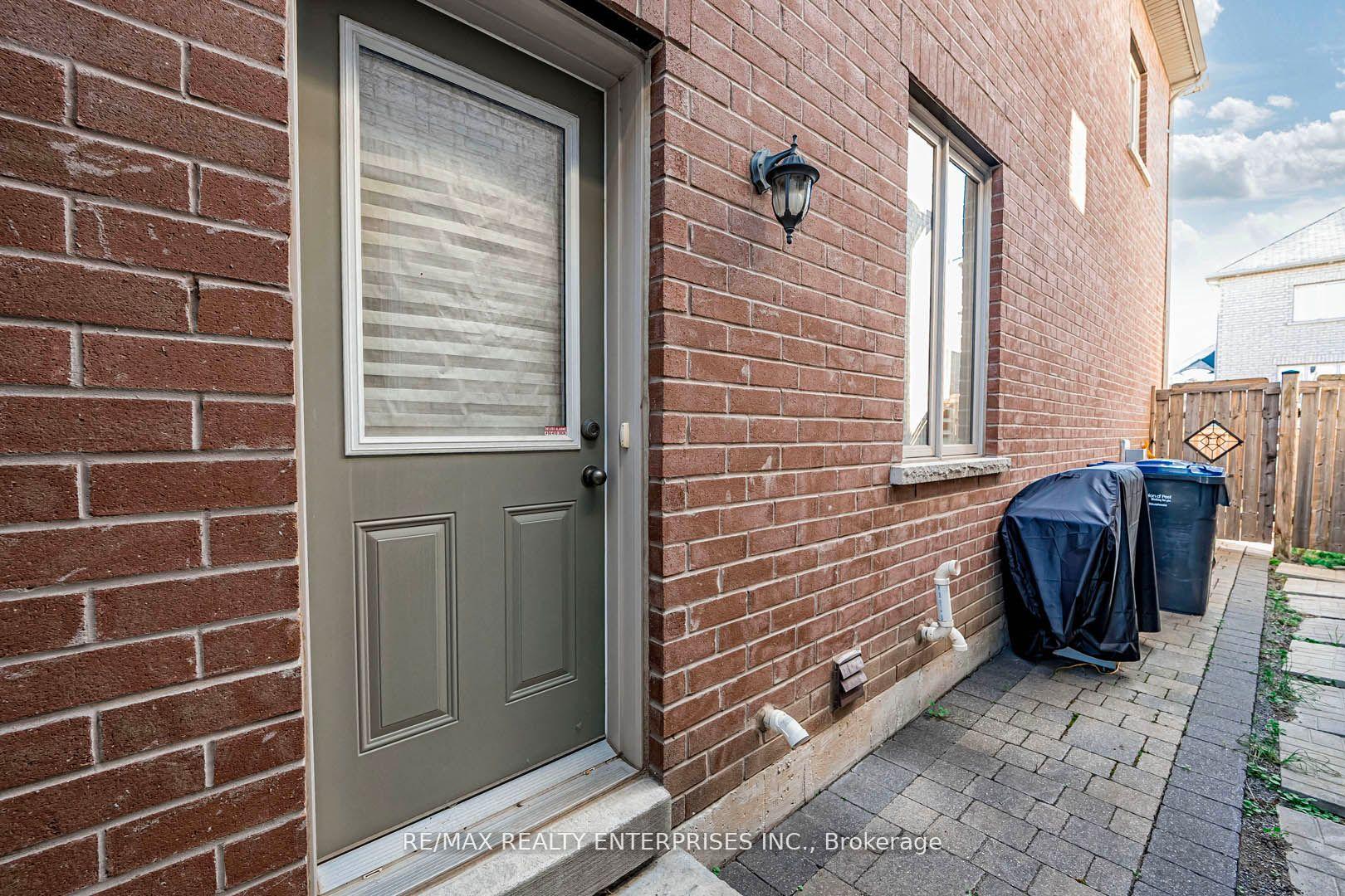 Photo 64 of 39 Lampman Crescent, Brampton, Credit Valley — HOMEH