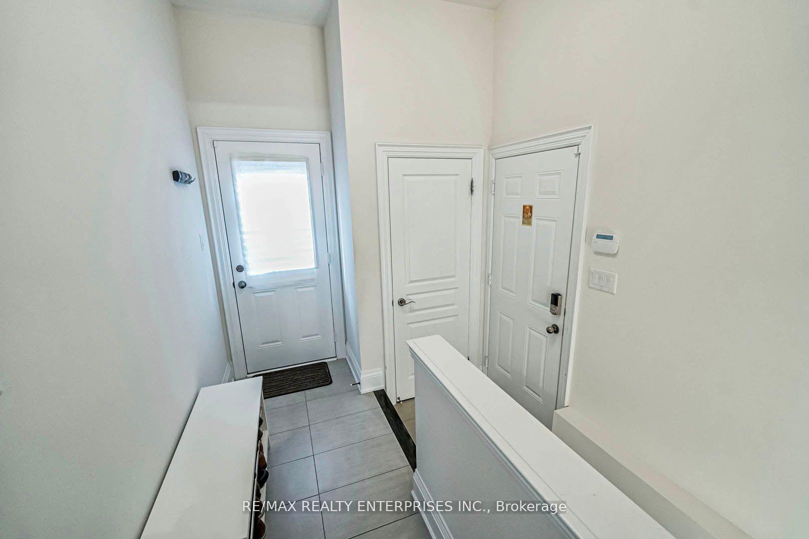Photo 65 of 39 Lampman Crescent, Brampton, Credit Valley — HOMEH