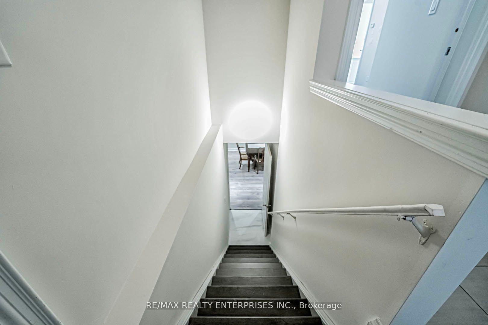 Photo 66 of 39 Lampman Crescent, Brampton, Credit Valley — HOMEH
