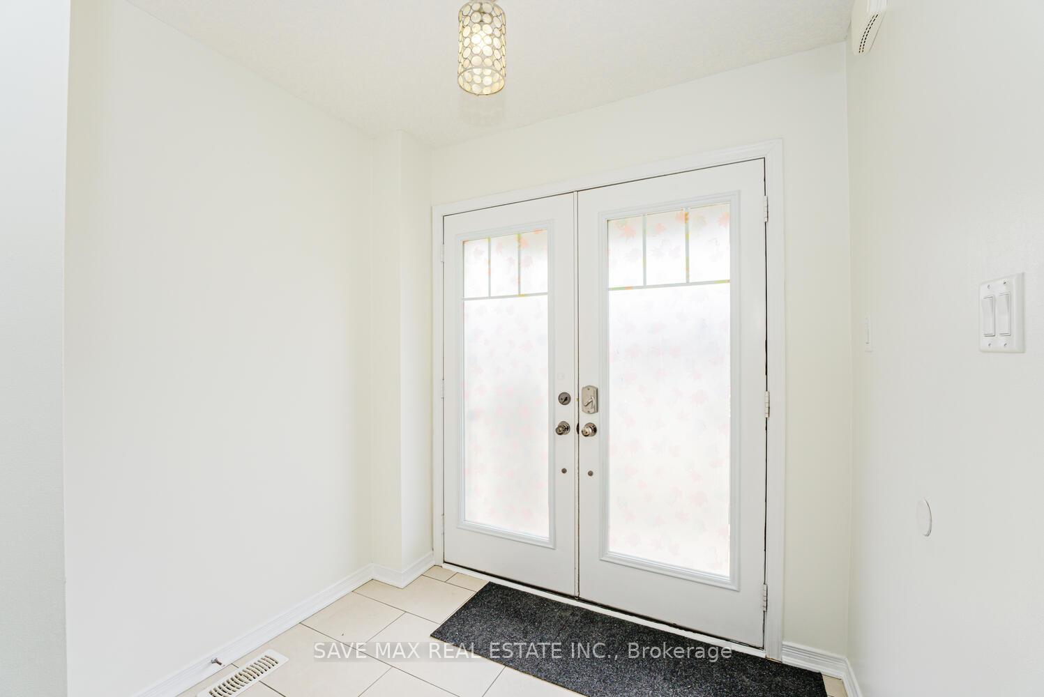 Photo 8 of 73 West Glen Avenue, Hamilton, Stoney Creek Mountain — HOMEH