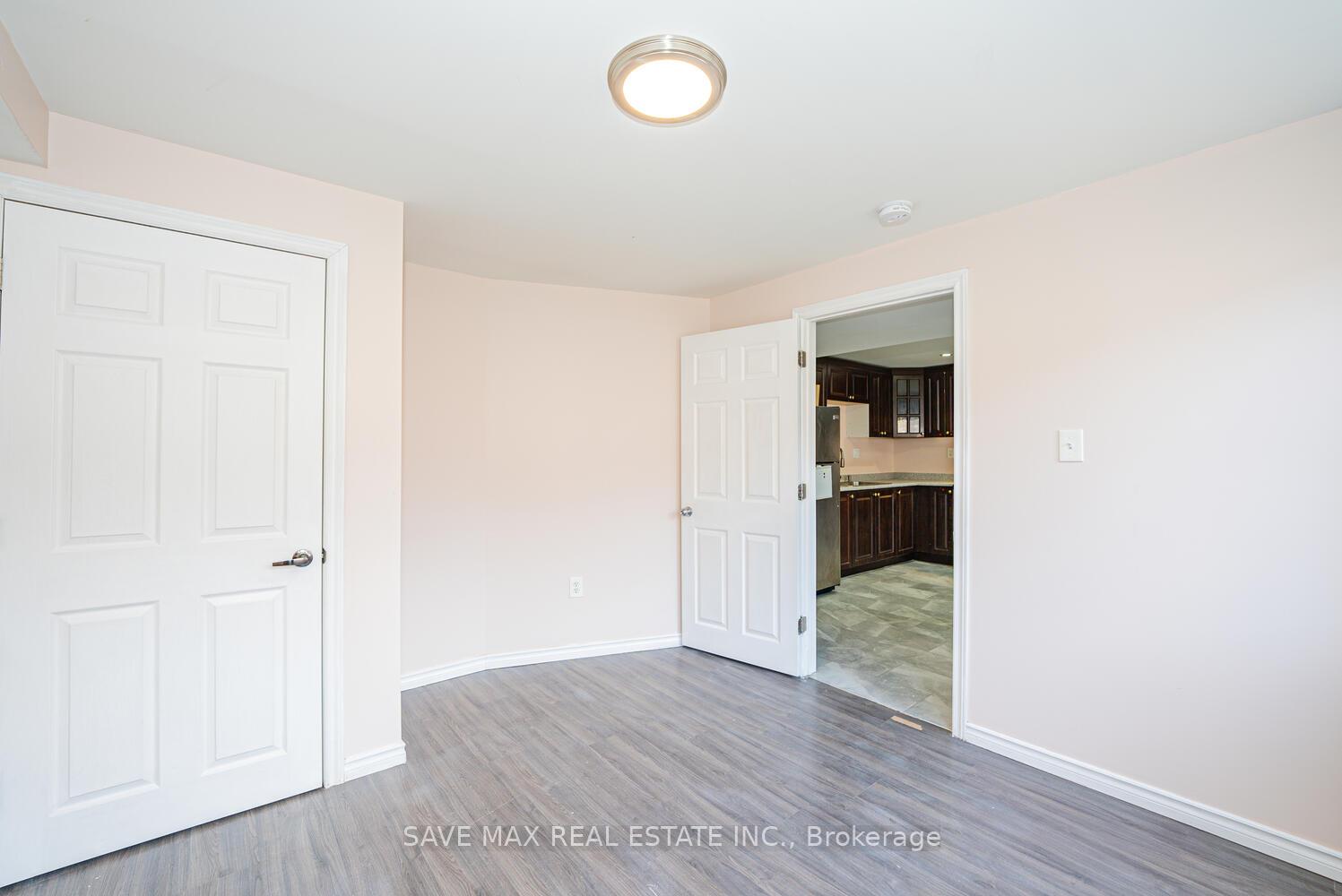 Photo 42 of 73 West Glen Avenue, Hamilton, Stoney Creek Mountain — HOMEH