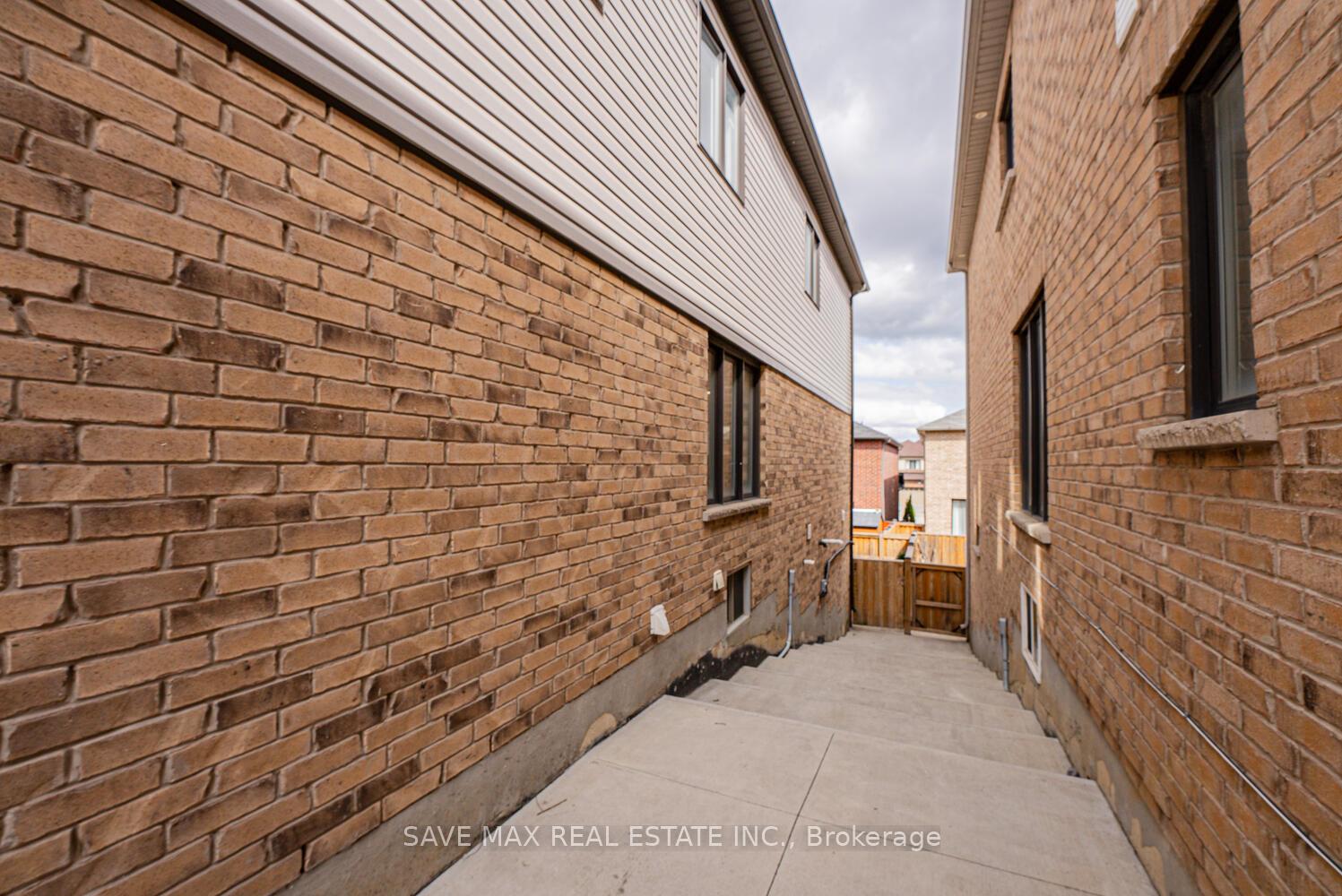 Photo 46 of 73 West Glen Avenue, Hamilton, Stoney Creek Mountain — HOMEH