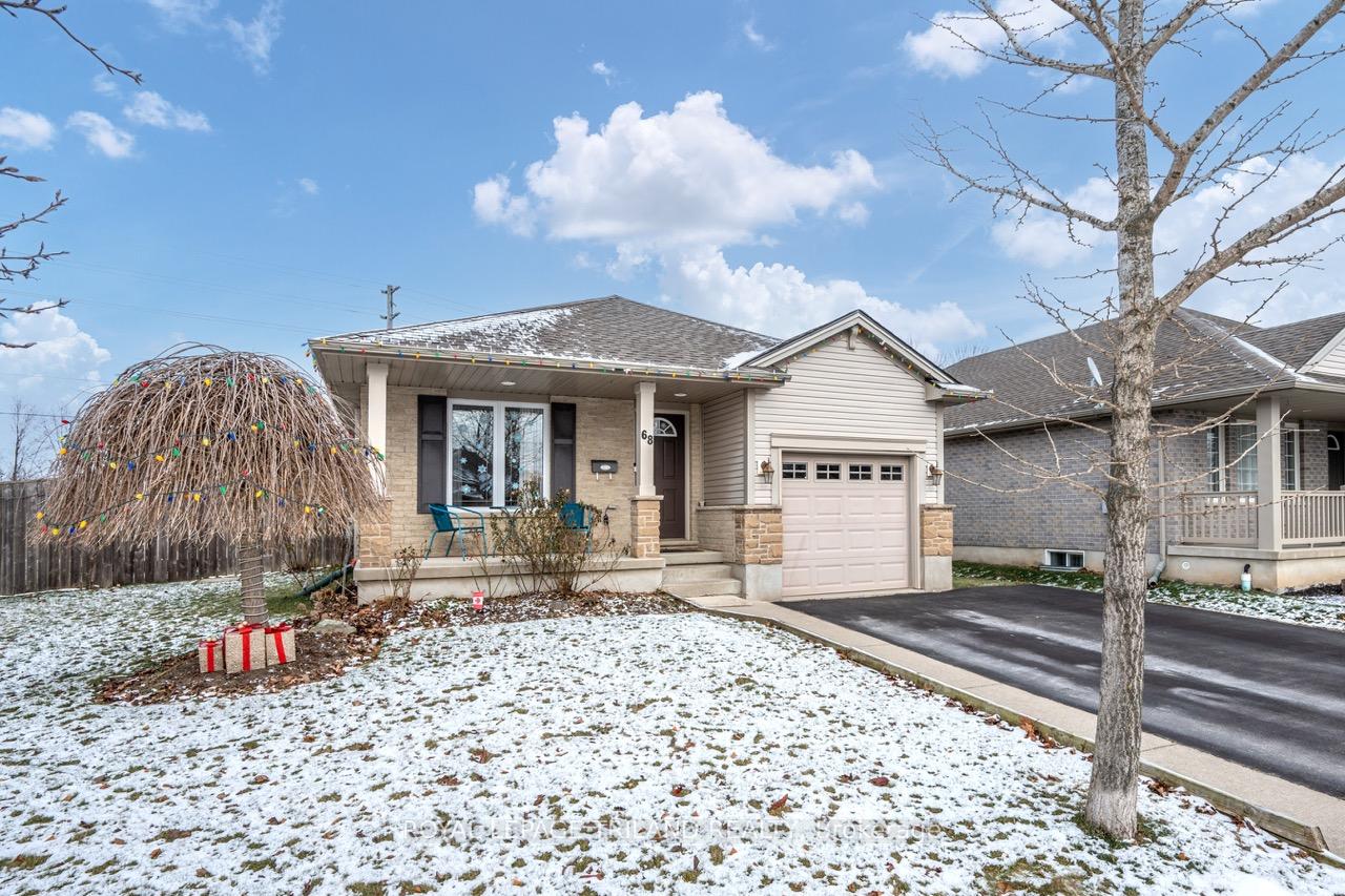 Photo 3 of 68 Meadowvale Drive, St. Thomas — HOMEH