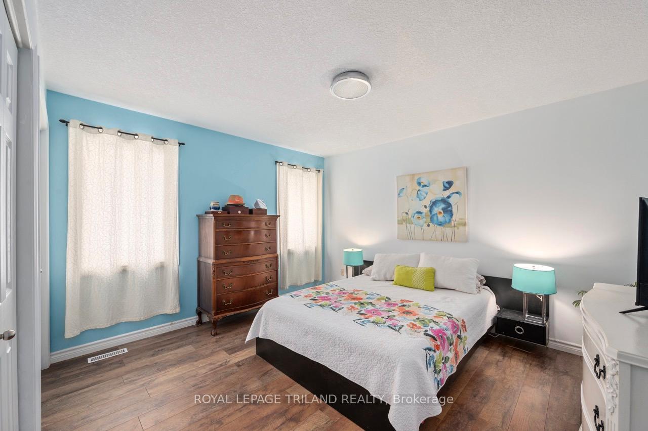 Photo 15 of 68 Meadowvale Drive, St. Thomas — HOMEH