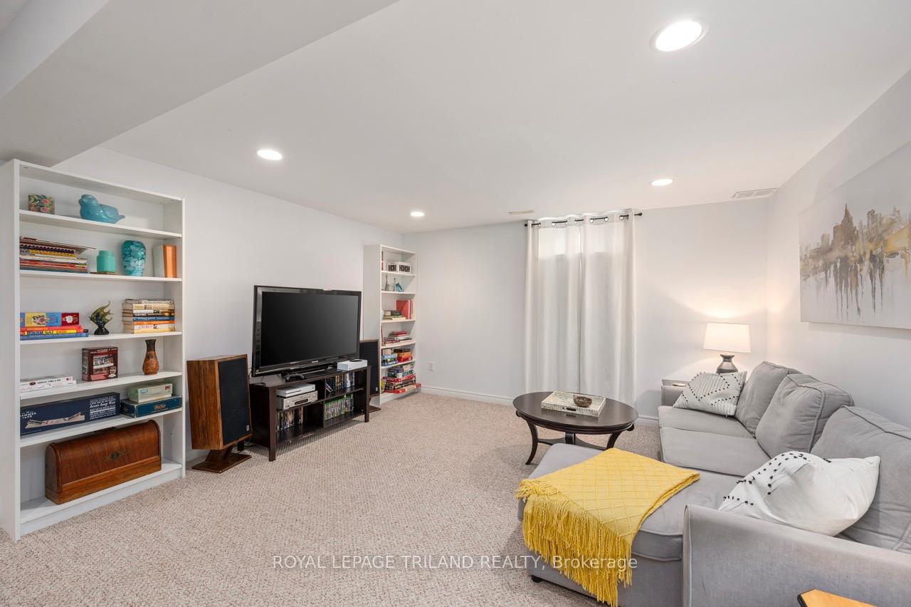 Photo 22 of 68 Meadowvale Drive, St. Thomas — HOMEH