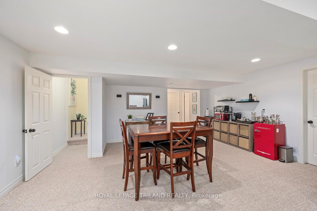 Photo 24 of 68 Meadowvale Drive, St. Thomas — HOMEH