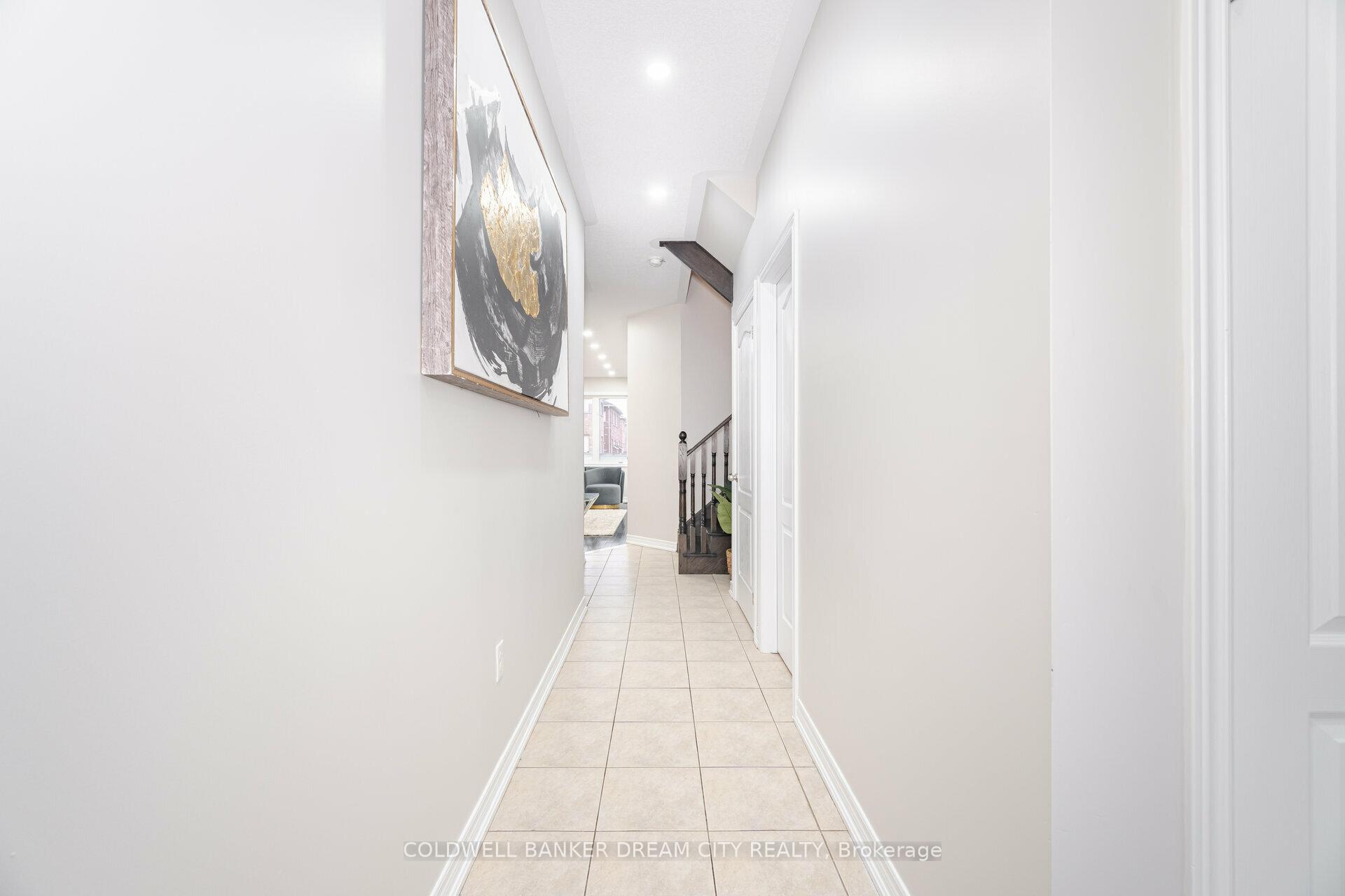 Photo 5 of 49 Campwood Crescent, Brampton, Bram East — HOMEH