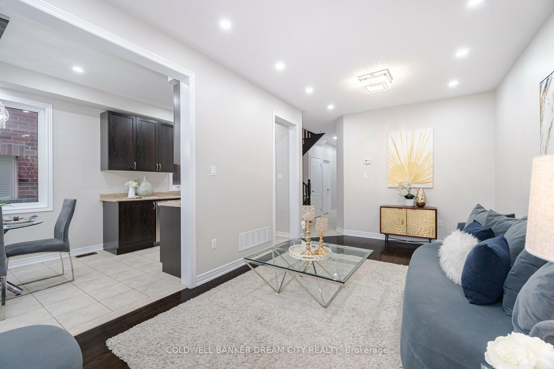 Photo 9 of 49 Campwood Crescent, Brampton, Bram East — HOMEH