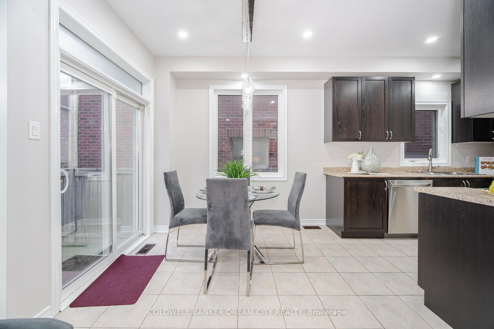 Photo 16 of 49 Campwood Crescent, Brampton, Bram East — HOMEH