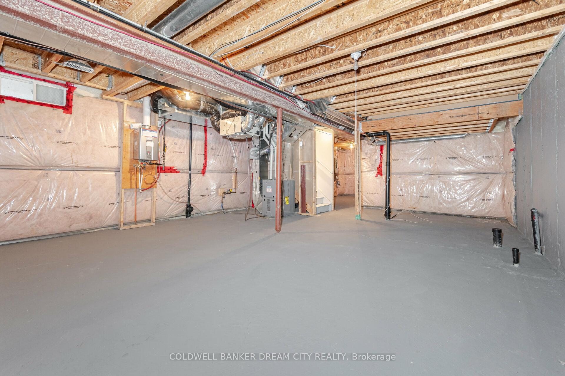 Photo 37 of 49 Campwood Crescent, Brampton, Bram East — HOMEH