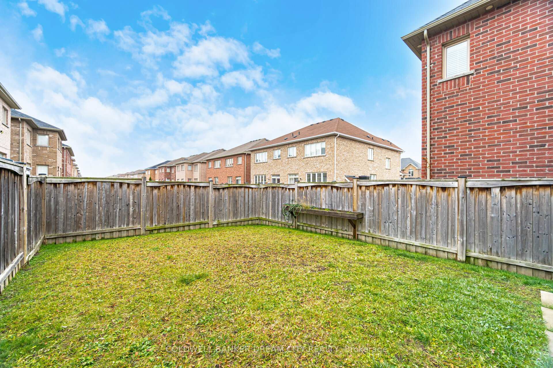 Photo 40 of 49 Campwood Crescent, Brampton, Bram East — HOMEH