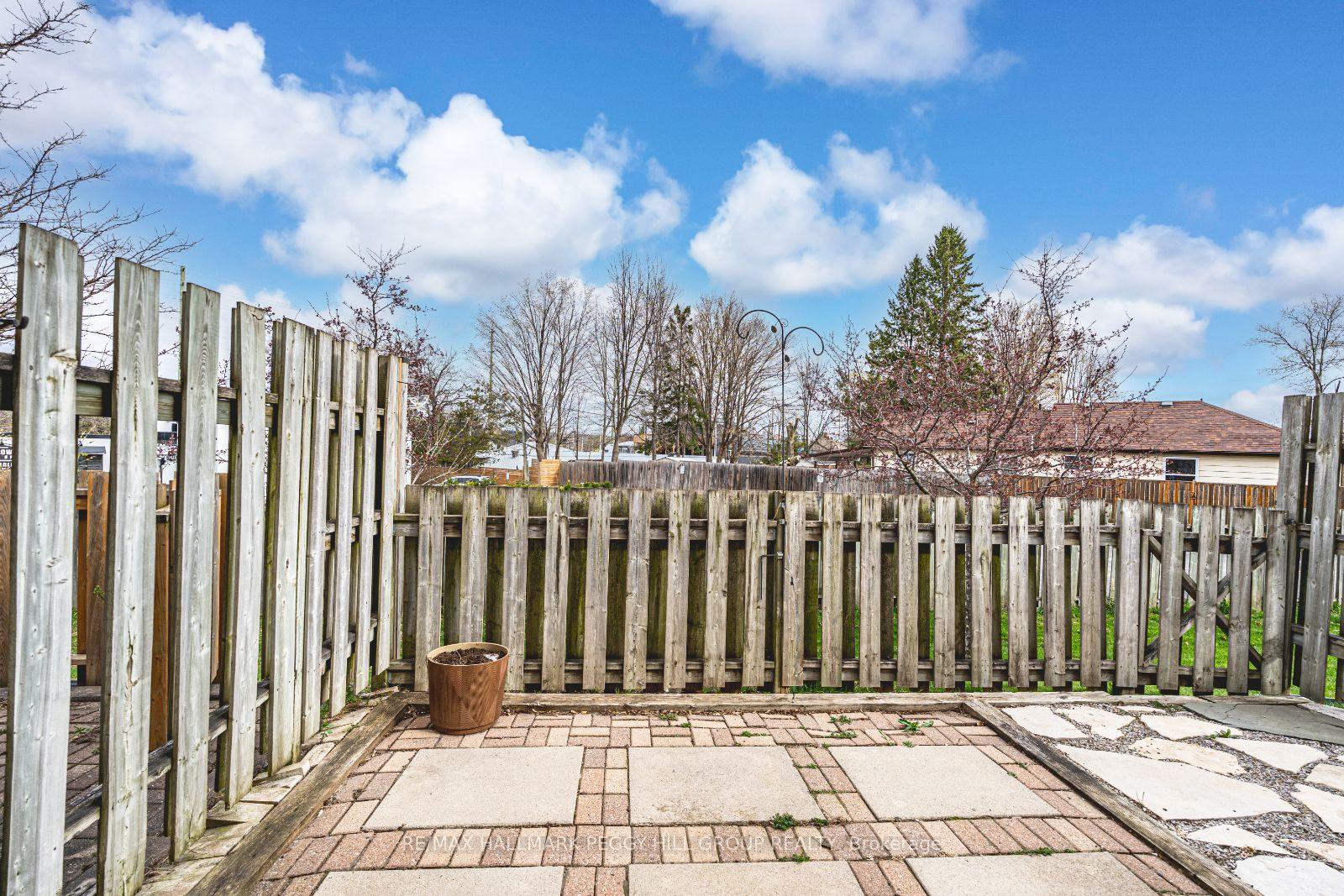 Photo 16 of Unit 1, 52 Adelaide Street, Barrie, Allandale — HOMEH