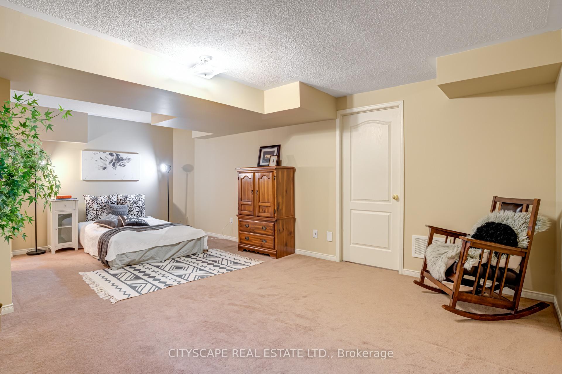 Photo 28 of 67 Crannyfield Drive, Brampton, Fletcher's Meadow — HOMEH