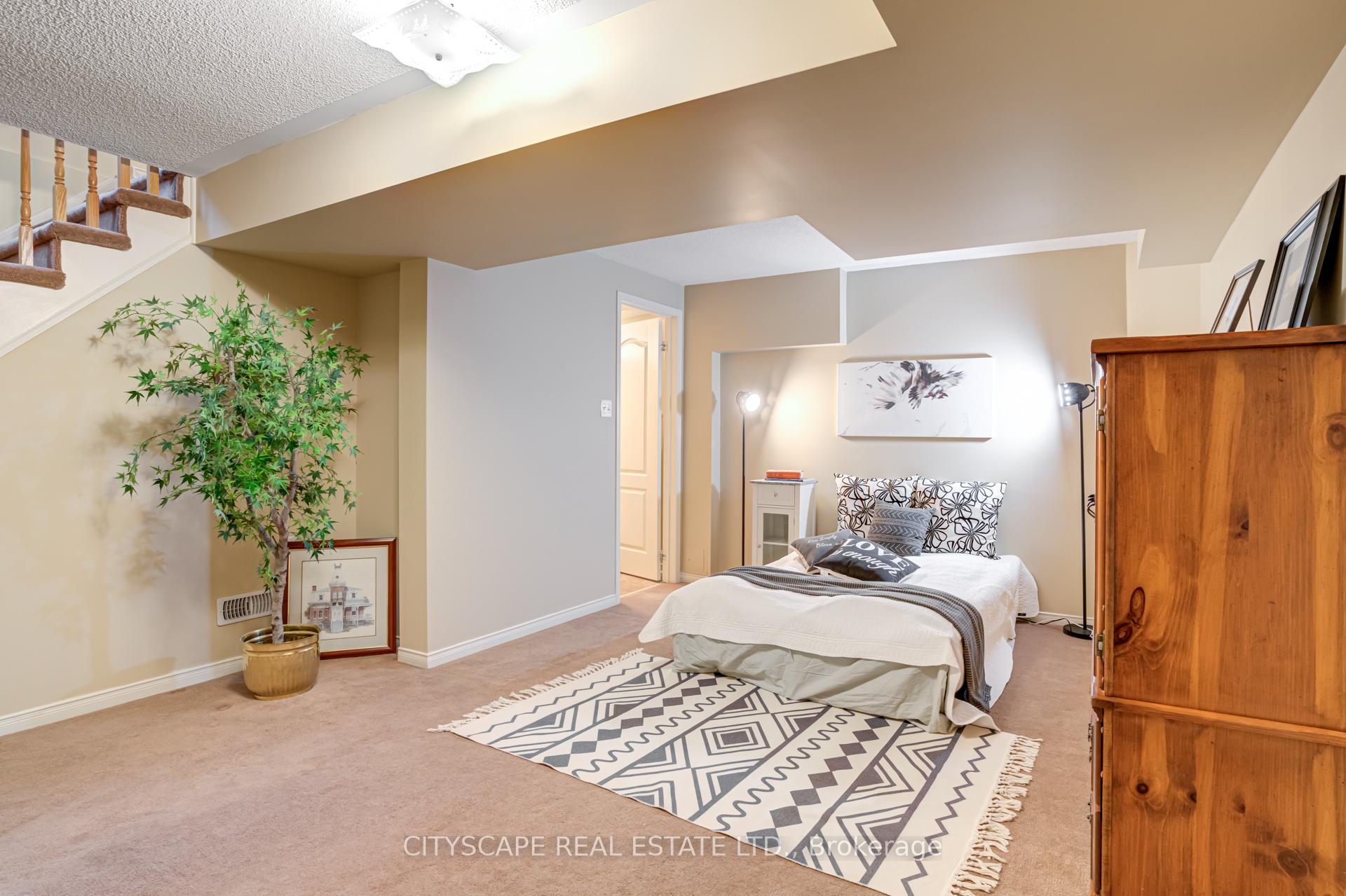 Photo 29 of 67 Crannyfield Drive, Brampton, Fletcher's Meadow — HOMEH