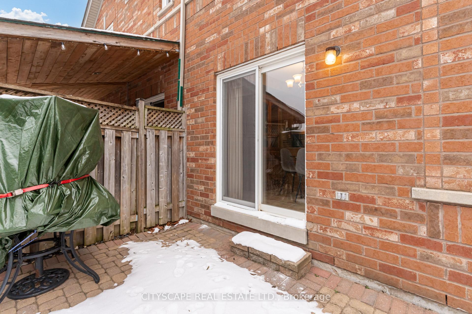 Photo 32 of 67 Crannyfield Drive, Brampton, Fletcher's Meadow — HOMEH