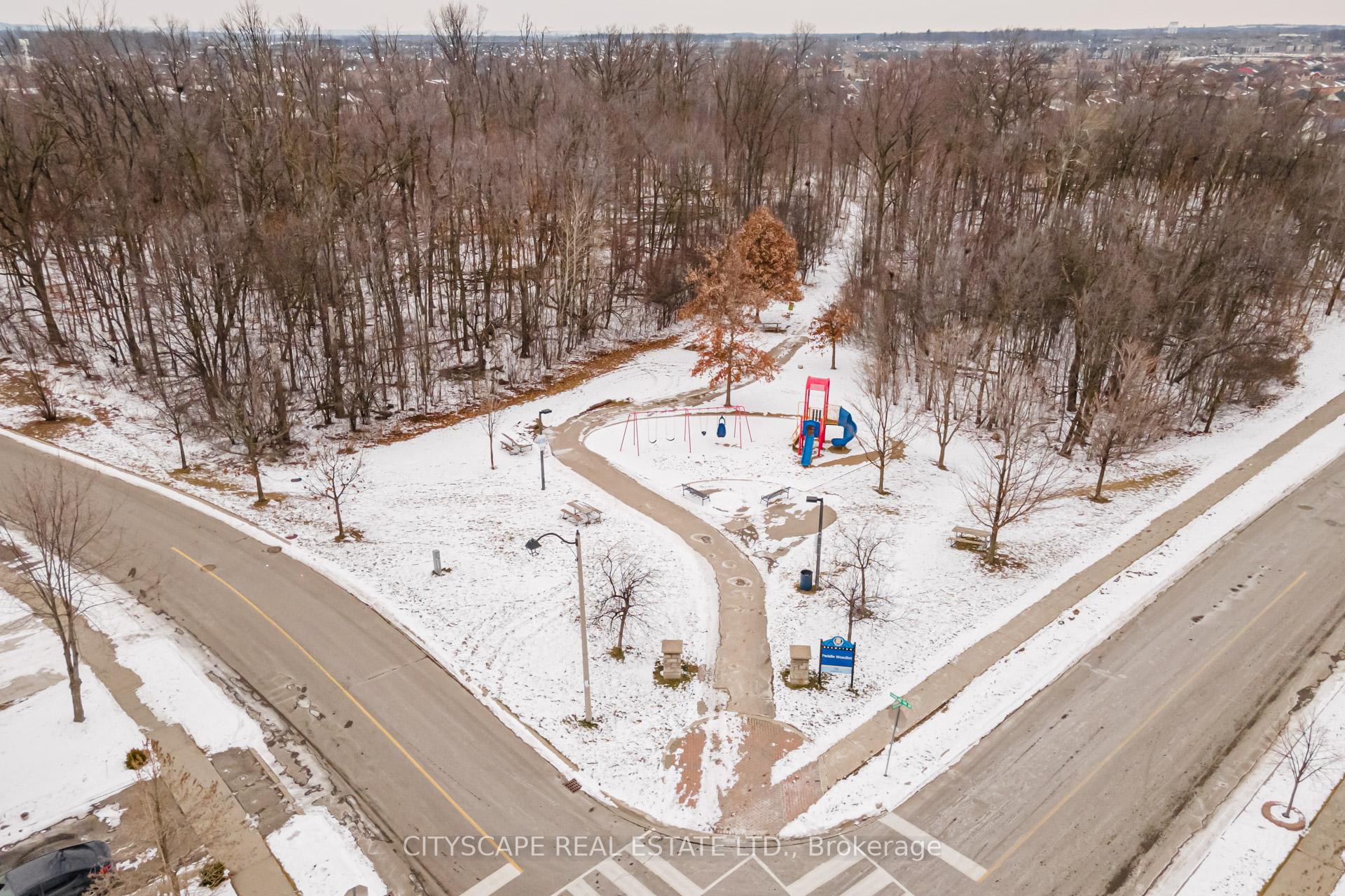 Photo 39 of 67 Crannyfield Drive, Brampton, Fletcher's Meadow — HOMEH