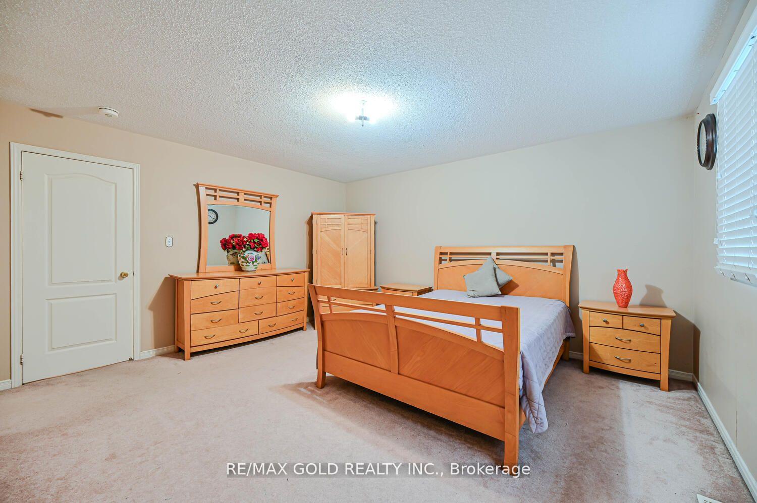 Photo 20 of 17 Red River Drive, Brampton, Sandringham-Wellington — HOMEH