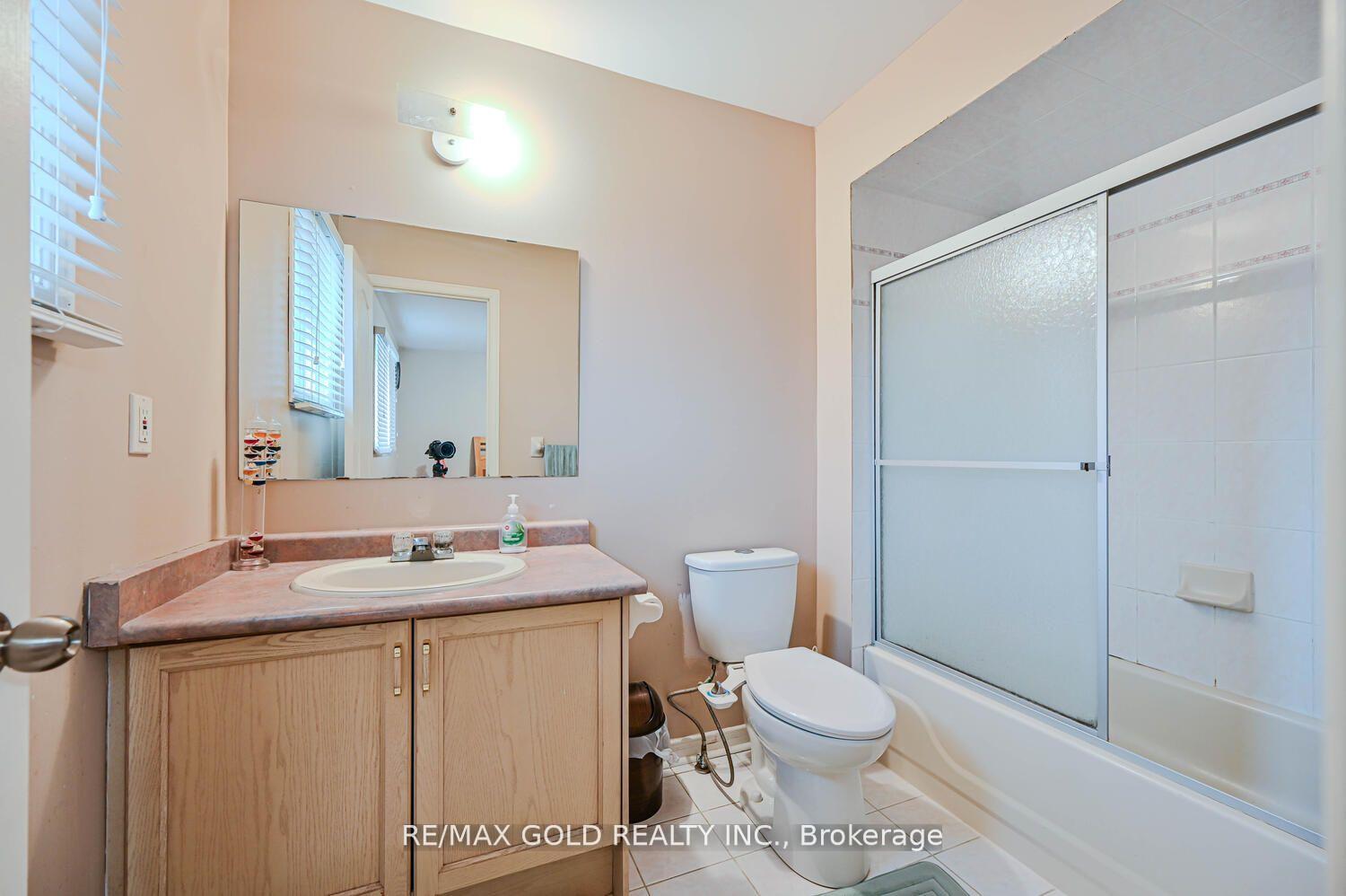 Photo 22 of 17 Red River Drive, Brampton, Sandringham-Wellington — HOMEH