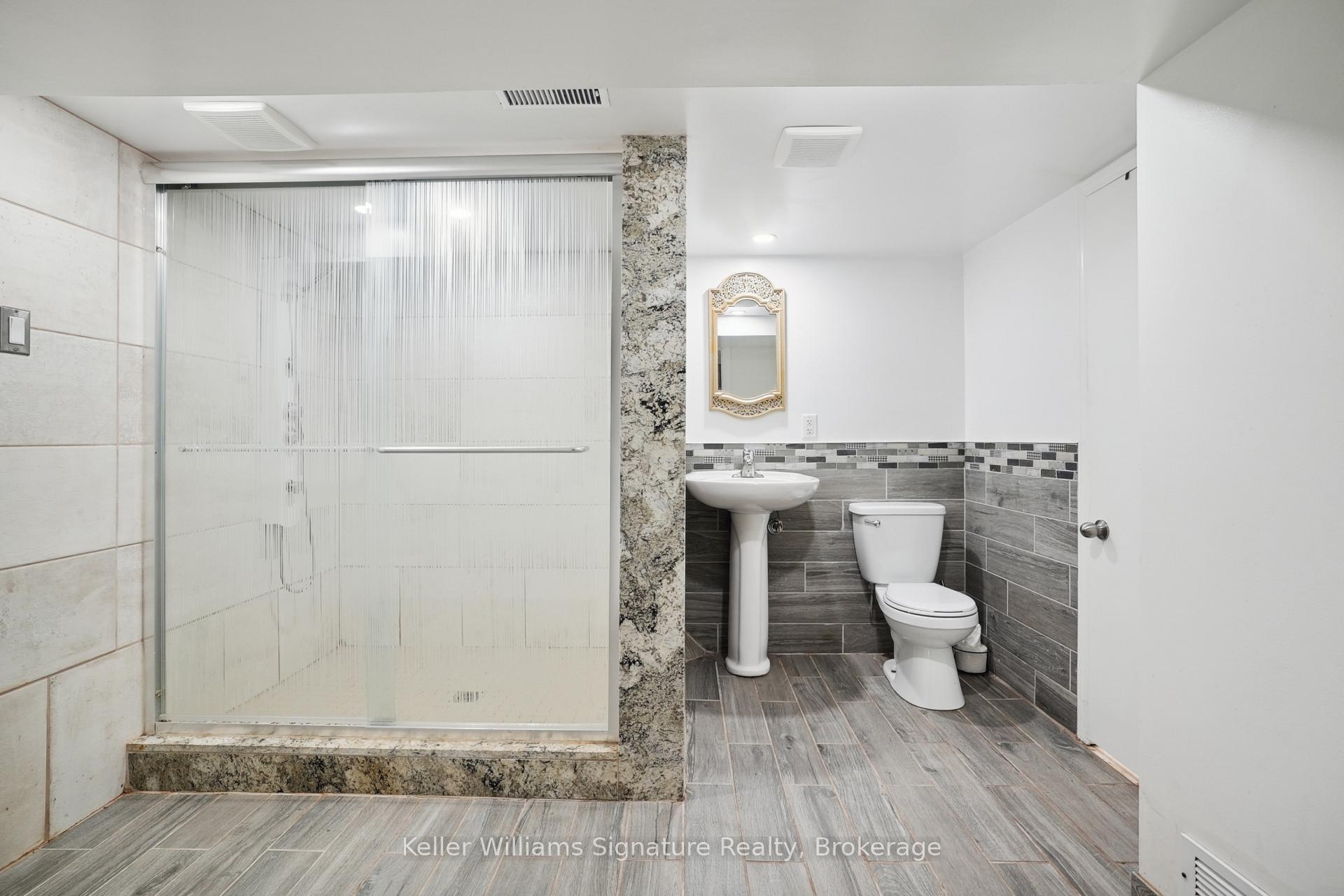 Photo 25 of 674 Tate Avenue, Hamilton, Parkview — HOMEH